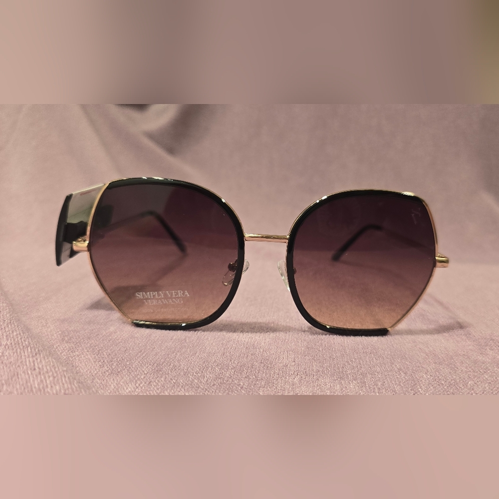 Simply Vera Vera Wang 62mm Lynette Square Sunglasses, Gold
